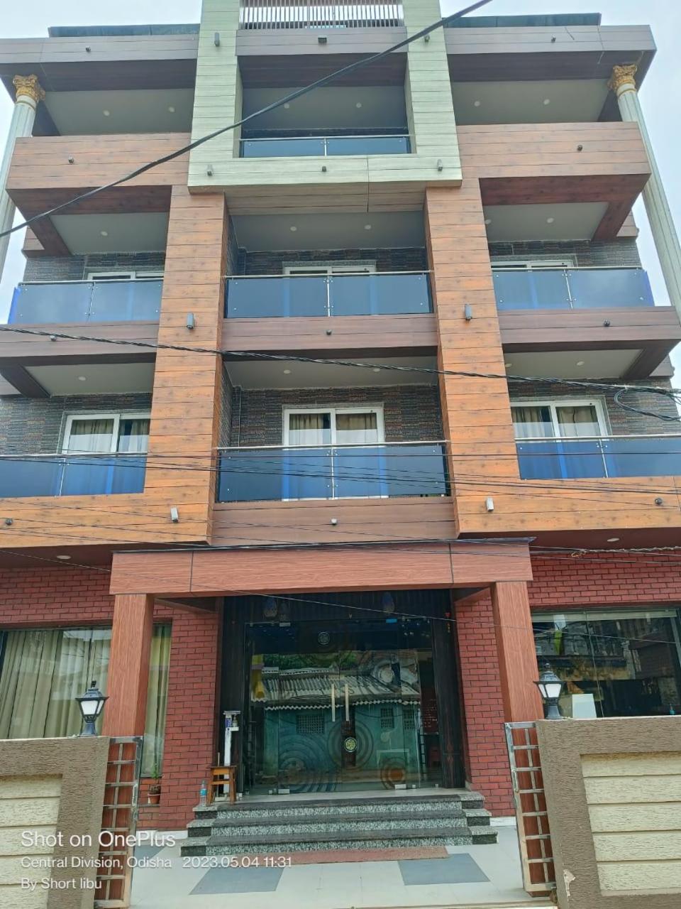 Hotel Kuber Palace ! Puri Near-Sea-Beach-And-Temple Fully-Air-Conditioned-Hotel With-Lift-And-Parking-Facility Esterno foto