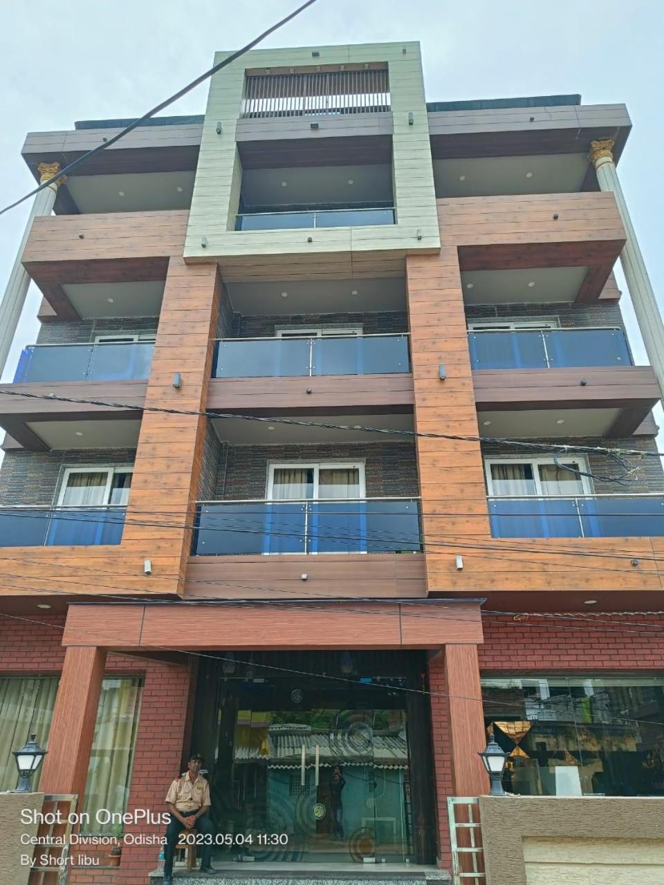 Hotel Kuber Palace ! Puri Near-Sea-Beach-And-Temple Fully-Air-Conditioned-Hotel With-Lift-And-Parking-Facility Esterno foto