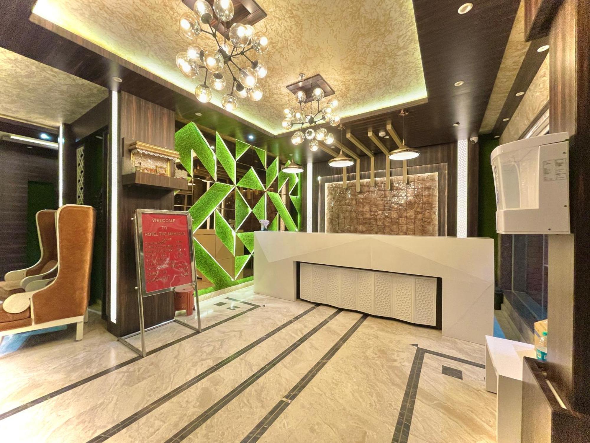Hotel Kuber Palace ! Puri Near-Sea-Beach-And-Temple Fully-Air-Conditioned-Hotel With-Lift-And-Parking-Facility Esterno foto