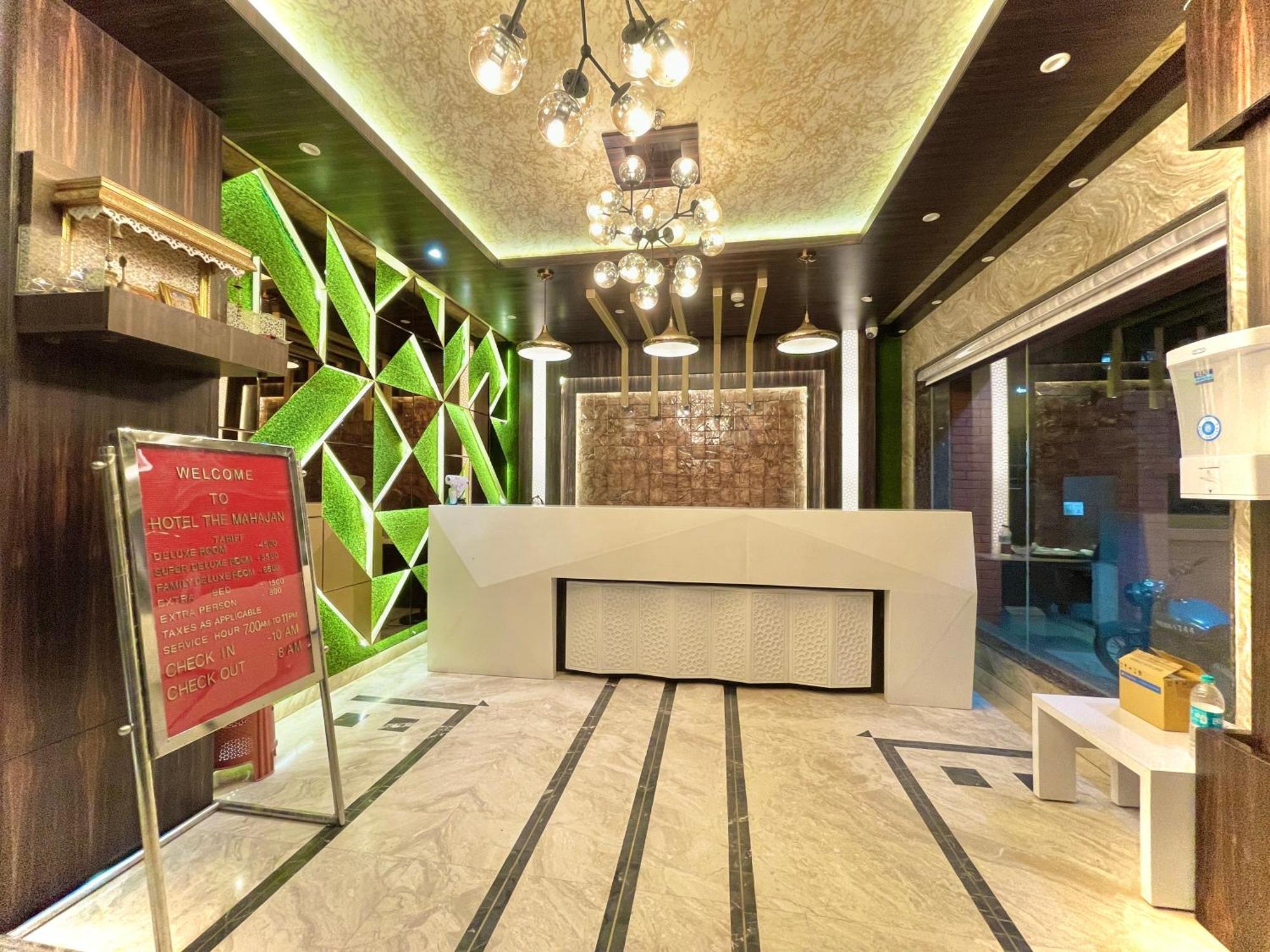 Hotel Kuber Palace ! Puri Near-Sea-Beach-And-Temple Fully-Air-Conditioned-Hotel With-Lift-And-Parking-Facility Esterno foto